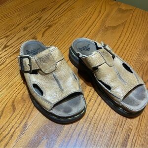 Dr. Martens Vintage Sandals Size 9 US